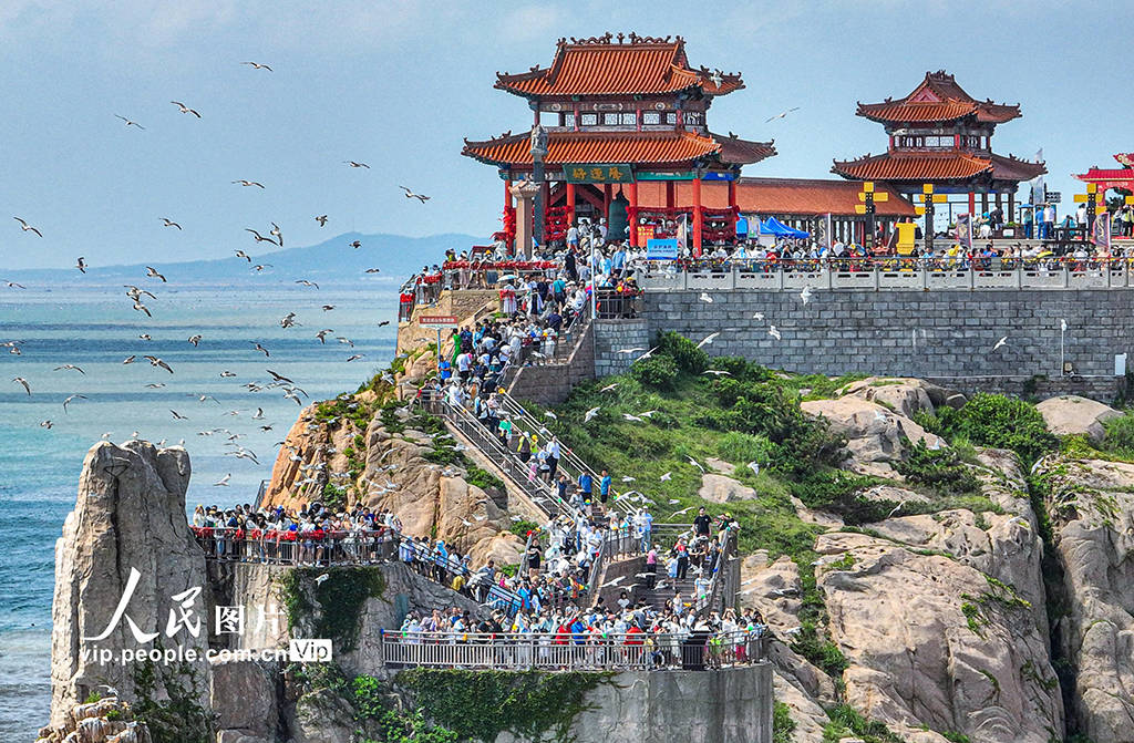 山东荣成:观海听潮_频道_成山头_图片
