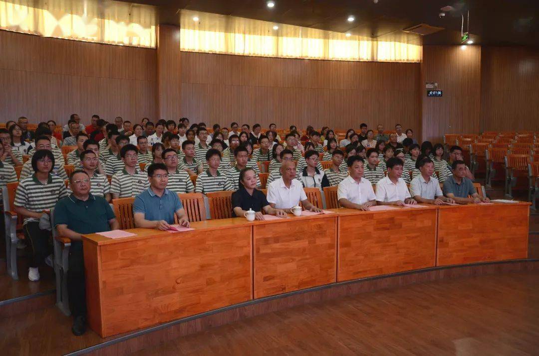 基金会2023年奖学奖教金颁发仪式在漳平一中举行_吴哲彦_获奖_工作