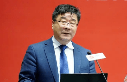 【理论探索】刘伟:农村剩余劳动力转移的特殊性及面临的矛盾选择_流动_农业_产业革命