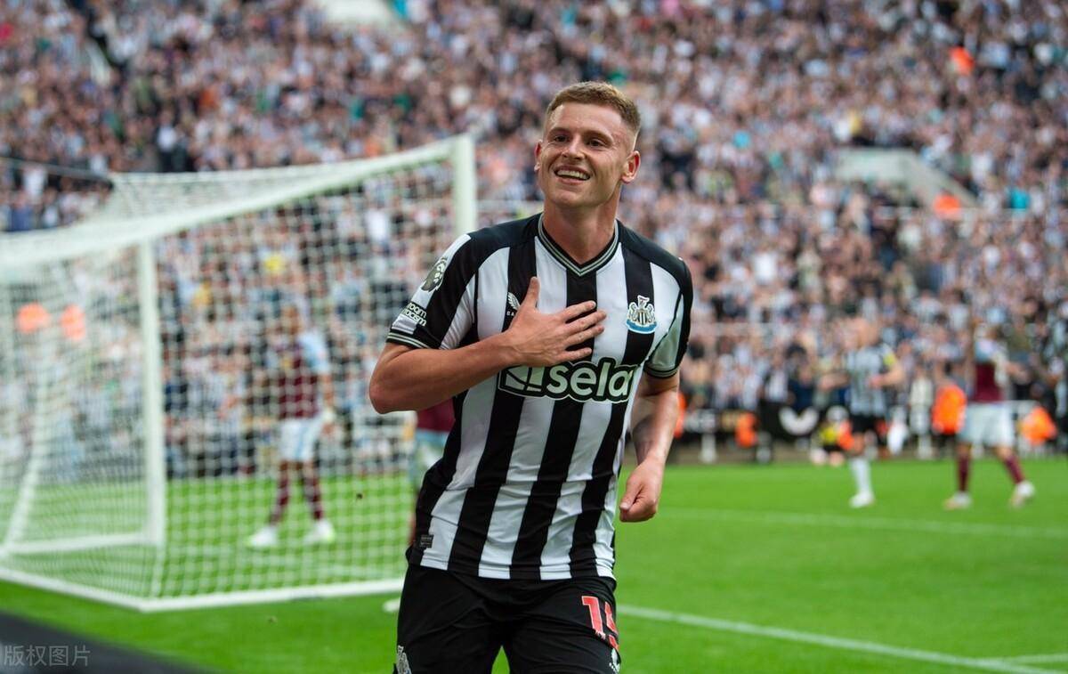 英超最新积分战报 纽卡斯尔大胜超曼城登顶 阿森纳第4 升班马全输_禁