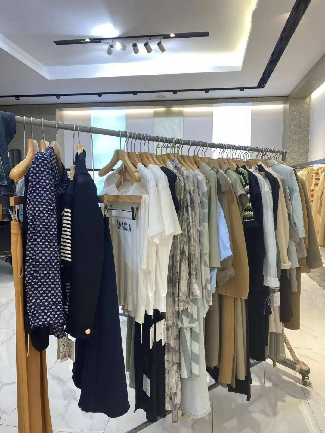 值得买丨不愧是能进杭州大厦的专柜货!姐姐风是想迷死谁?