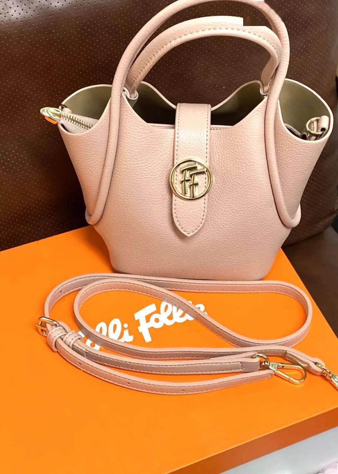 follifollie在多数世界主要大都市都有销售点伦敦,香港,纽约,迪拜