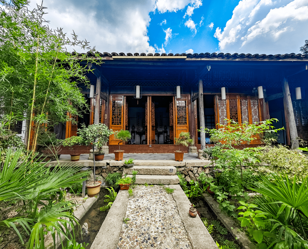 中国旅游报:金寨民宿绘就乡村振兴新图景_发展_产业_保护