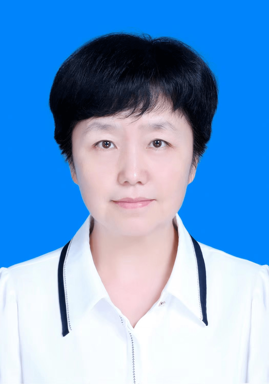 石瑛当选毕节市监察委员会主任