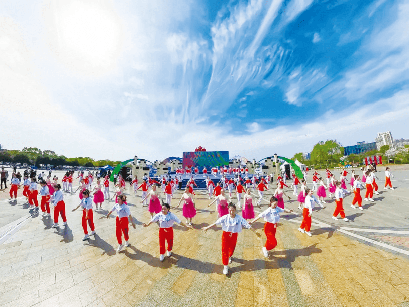 大力推进全区全民健身运动,让江宁人“动”起来_江宁开发区_体育_市民