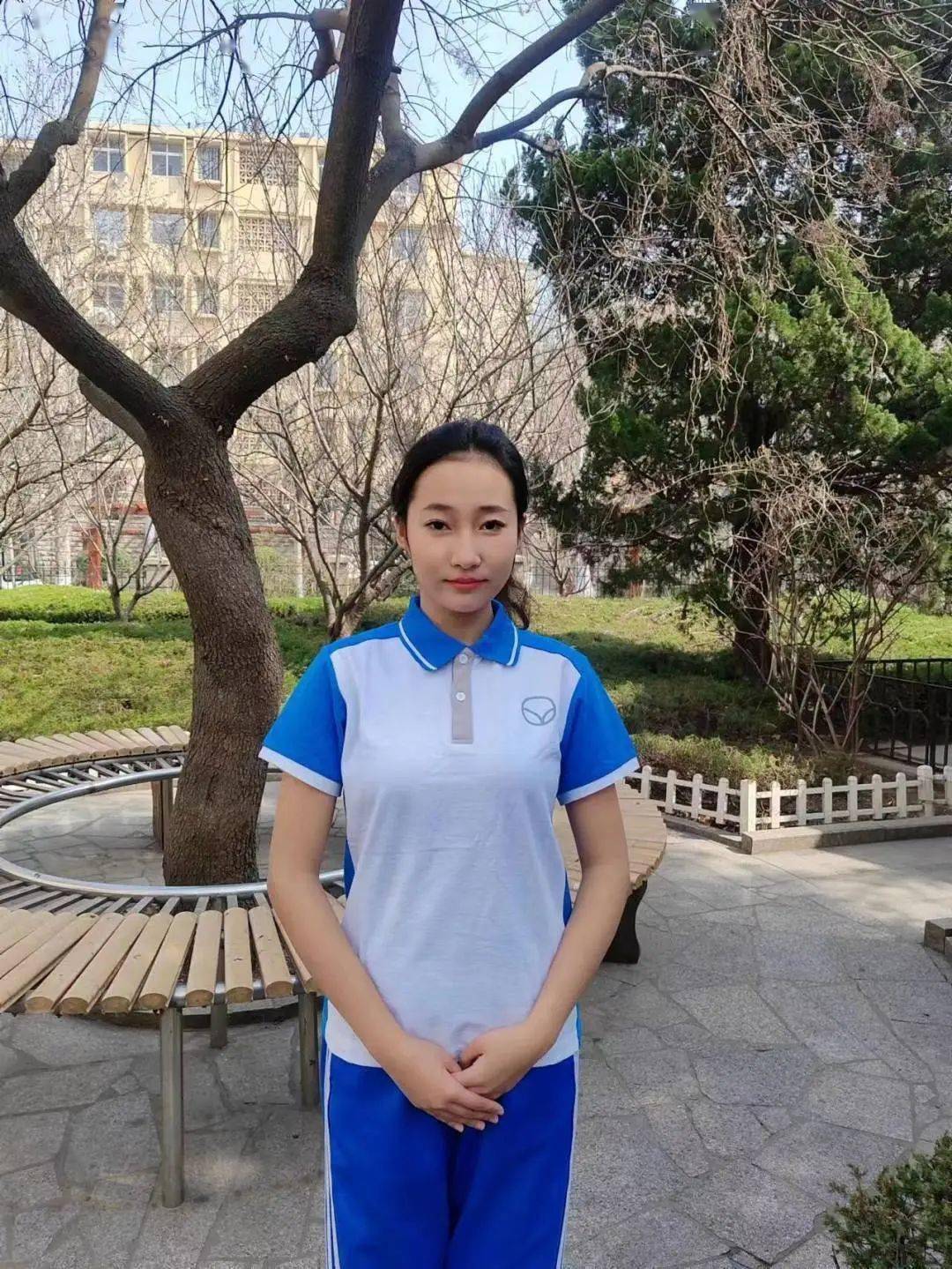 青岛旅游学校2023年学生校服情况公示_西装_款式_报告