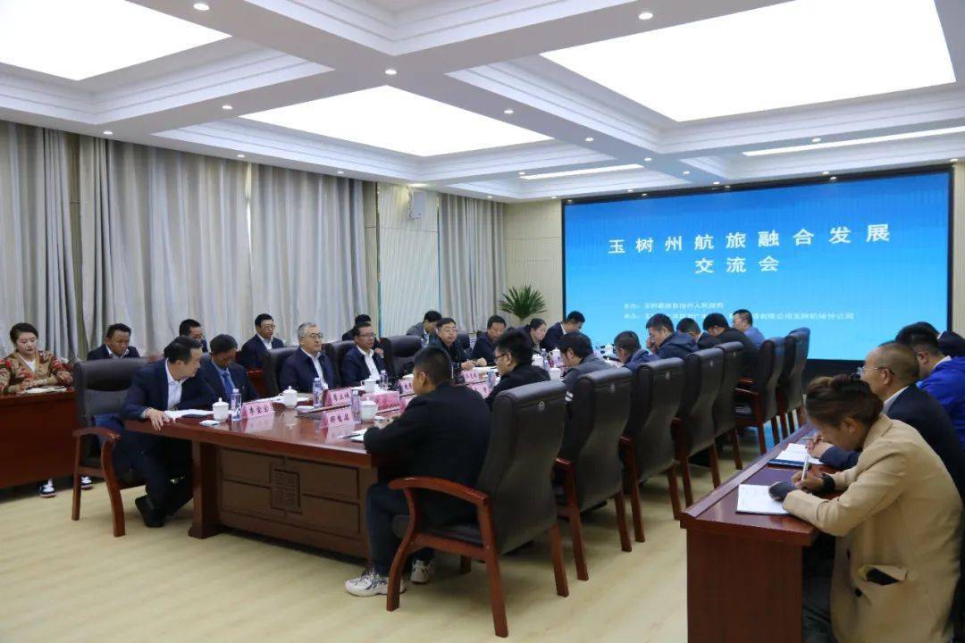 郭虎春代表玉树州委,州政府及42万广大干部群众对长