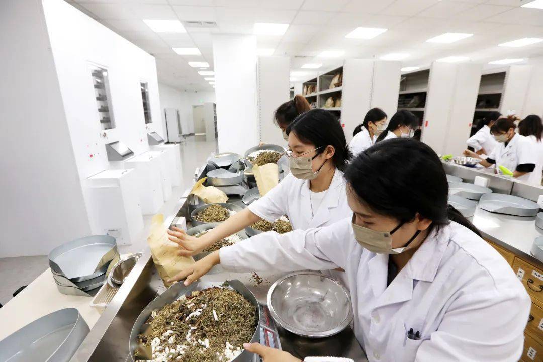 包含望京医院全天陪诊含挂号代买药品贴心送达,不用再跑医院的词条 包含望京医院全天陪诊含挂号代买药品贴心送达,不用再跑医院的词条