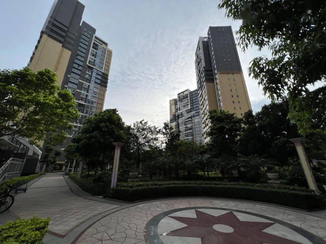 【479万住12号线附近次新南北通高层4房】宝安· 4房 | 天福华府 89㎡