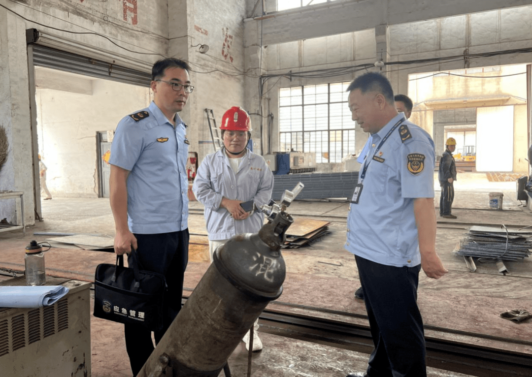 【县区动态】泉山区：开展第三季度动火作业专项执法行动_生产_企业_应急