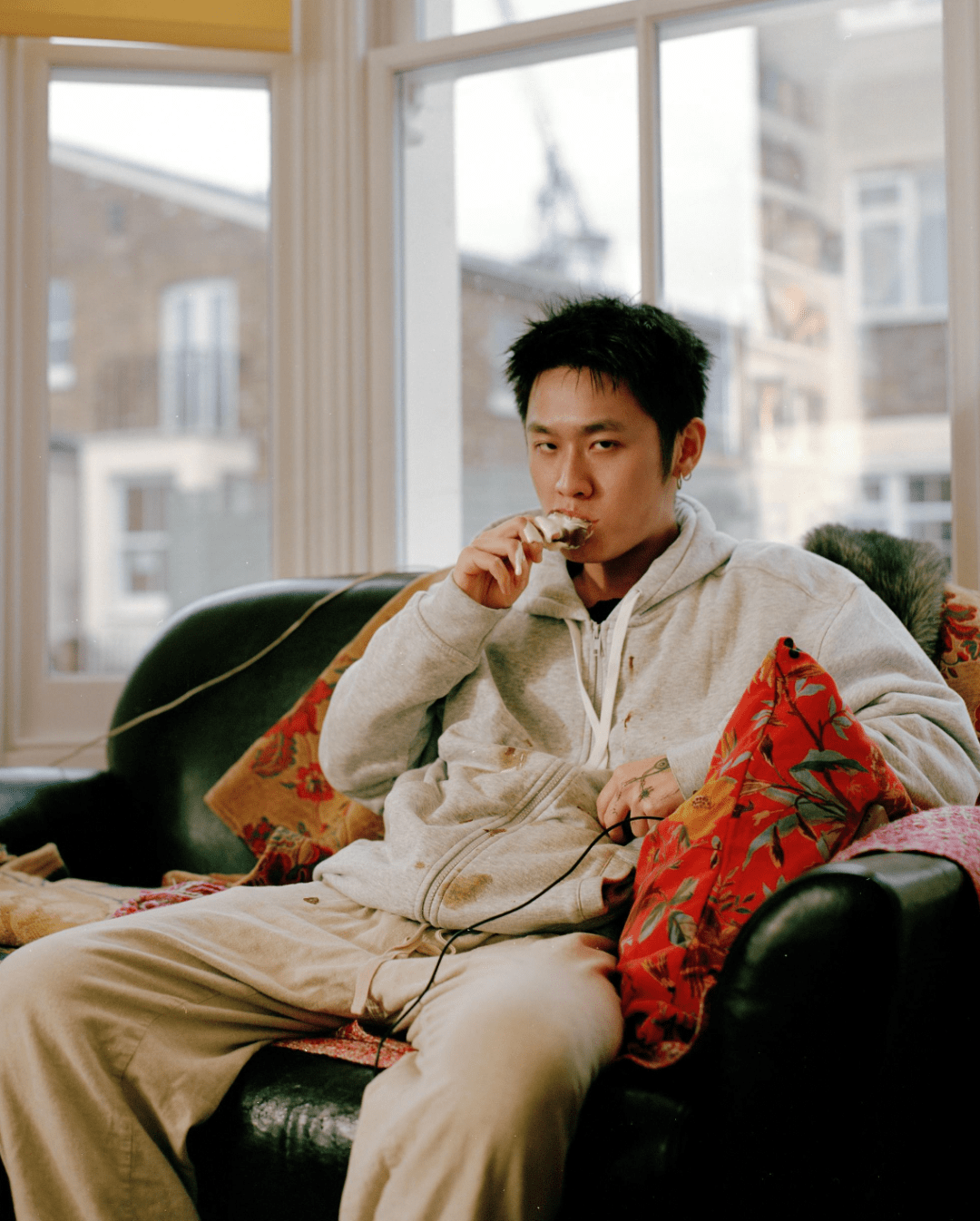 王子钰:我并不认为存在某种典型的性别气质_男性_摄影_父亲