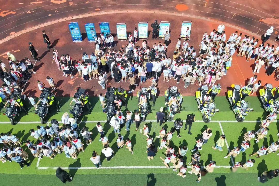 缤纷开学季 点亮童心梦泗县大路口镇大季小学上好开学第一课_教育