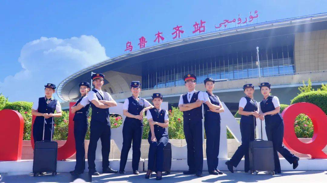 车队三组他们就是担当乌鲁木齐至北京西的z69/70次列车班组由24人组成