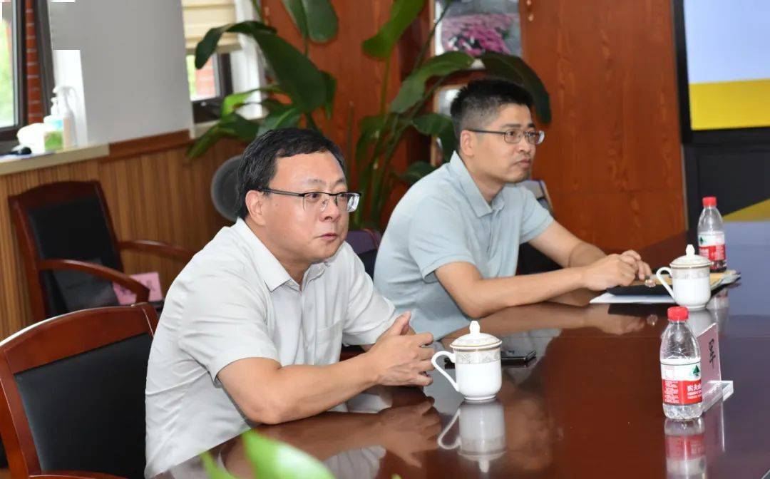 尊师情意重,关怀暖人心——奉城镇领导慰问活动_潘军_曙光_杨文英