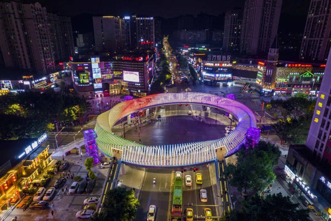 茶园新增的这个人行天桥 超炫!