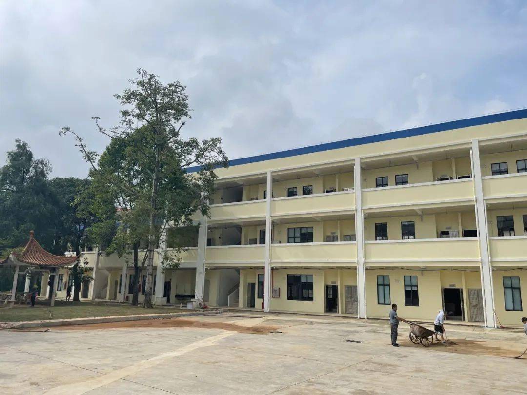 新增学位超2.8w!东莞18所新改扩建学校开学!有午休楼,综合楼.