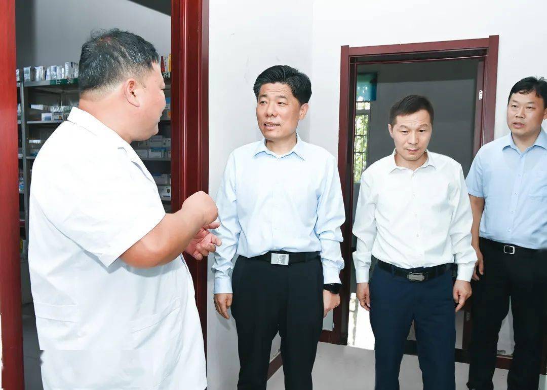 9月5日,县委书记,沭阳经开区党工委书记彭伟在沂涛镇专题调研经济社会