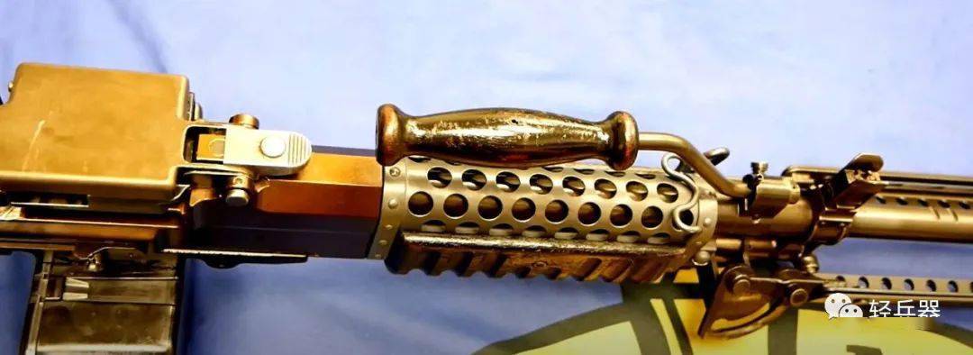 斯通纳老爷子的最后遗产——kac lamg轻型突击机枪_枪机_枪械_恒定后