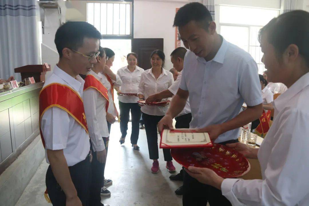 躬耕教坛 强国有我——大关县玉碗镇召开2023年教育工作会_发展_进行