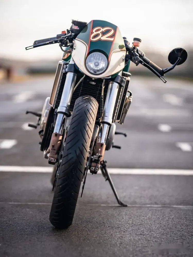 来自1982年的本田v4:honda vf750 sabre | 每日一车_搜狐汽车_搜狐网