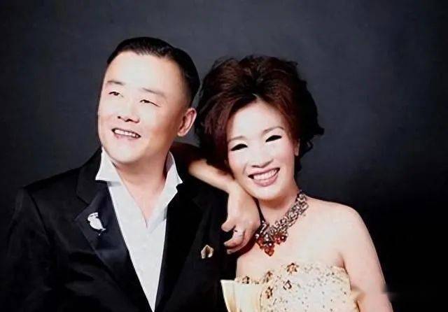 周立波和胡洁结婚13年,如今善恶报应都实现了_不锈钢_父亲_父母