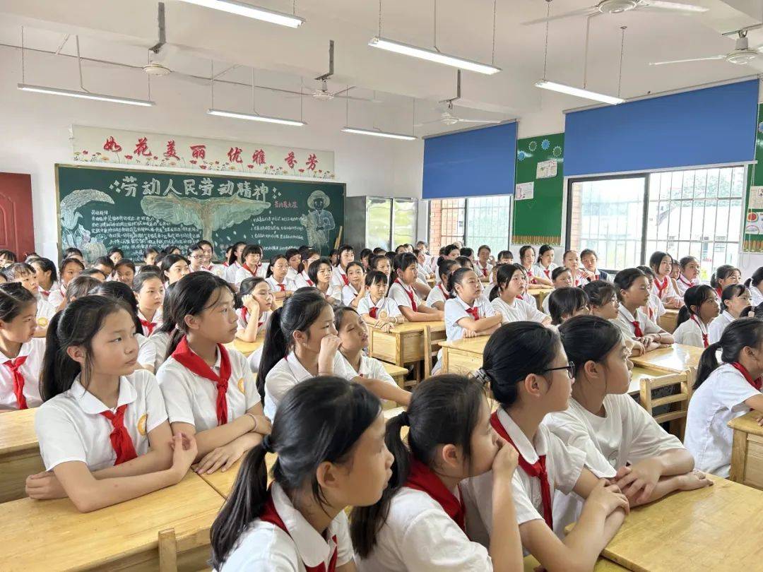 【守护花蕾 护航青春 】青春期女生健康公益课回顾(第一期)_变化_小学