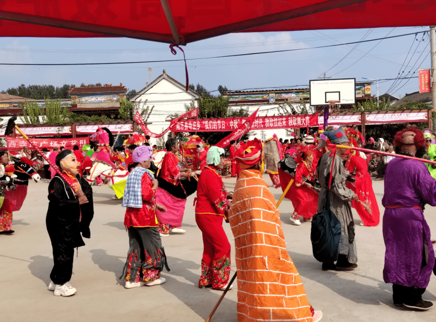 南乐县寺庄乡开展"舞动新时代 秧歌扭起来"秧歌舞比赛_群众_活动_文化