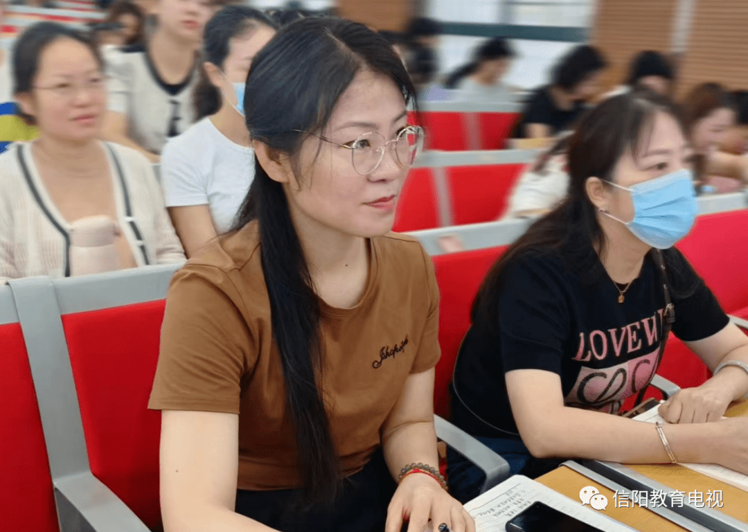 杜丽:知"心"更用心 育己更育人_教学_信阳_成长
