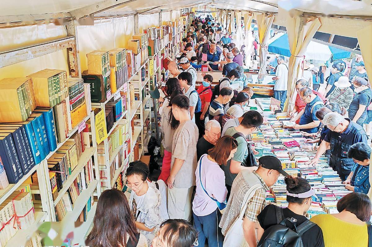 7万读者乐享秋日书香盛宴_地坛_书市_文化