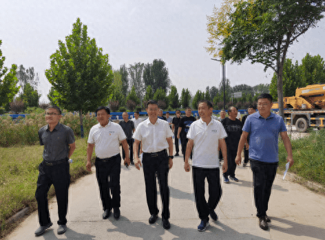 中牟县万滩镇七里店村迎中秋 聚乡贤 话发展_优势_建设_旅游