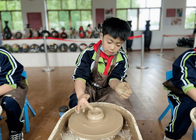 图源:新华社参考文献:[1]施雯,黄春晓.
