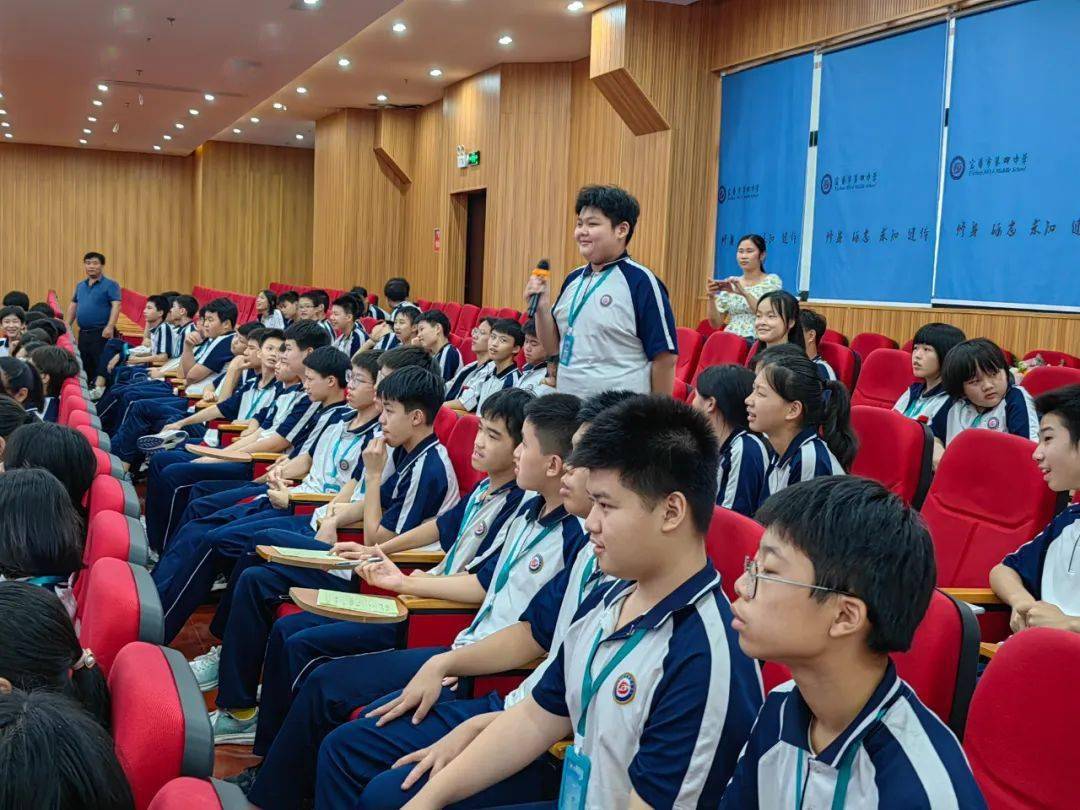 宜春四中:行走的美育进校园/宜春九中:"粉"墨青春,"笔"出风采/袁河