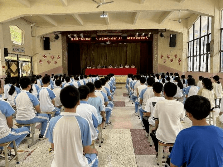 【基层动态】陈店镇开展"预防犯罪保权益 万家和睦心欢畅"主题宣传