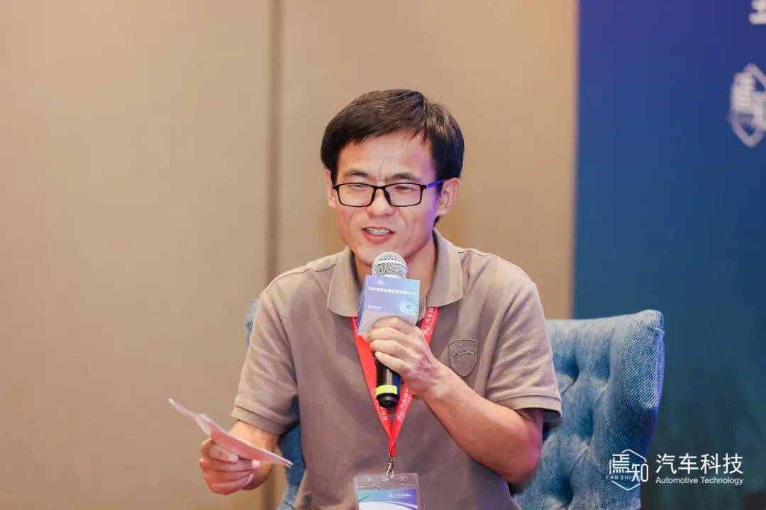 圆桌嘉宾:李帅君,福瑞泰克首席架构师吴子章,纵目科技感知算法总监孙