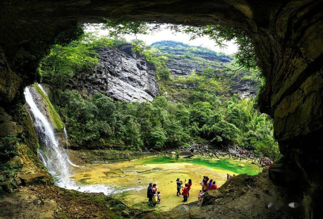 环江这景区与高铁站无缝接驳_旅游_专线_游客