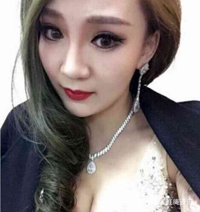 并且网友们的礼物也是送不断,由此可见,李大美的人气真是可见一斑