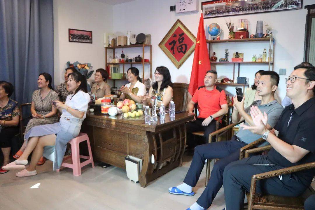 长乐帅小伙夺福州首金!区委,区政府发出贺电!