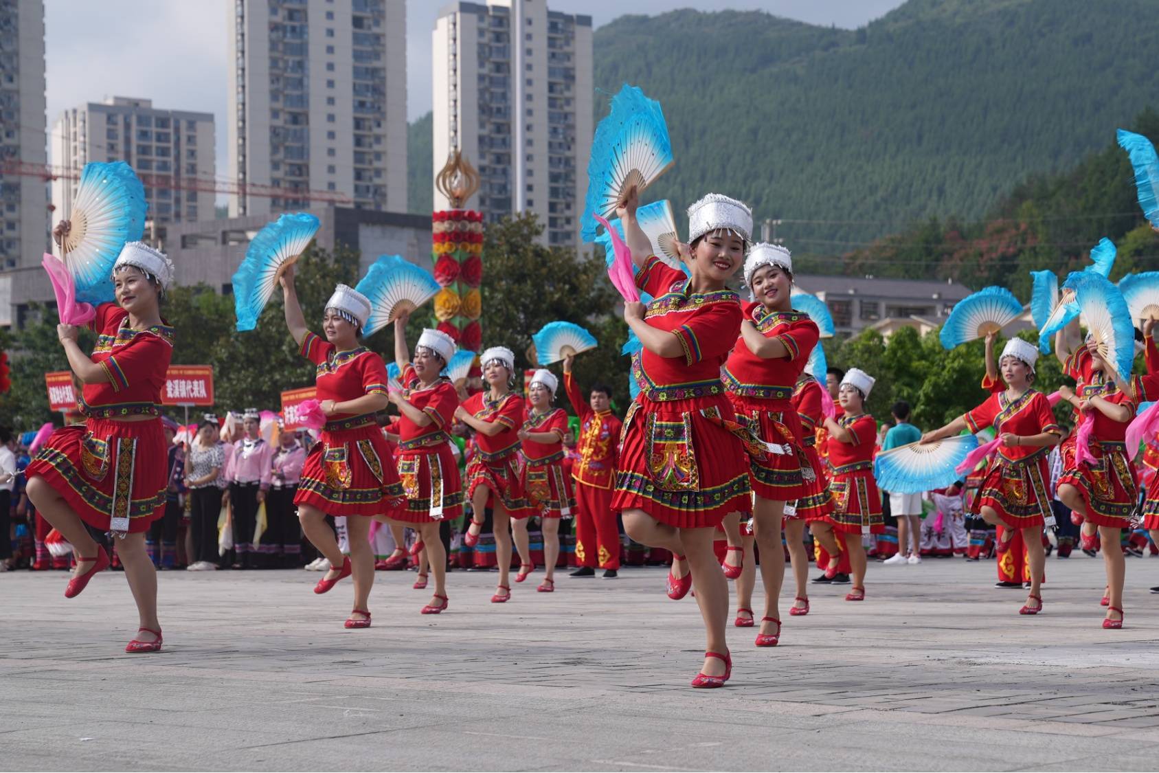 贵州花灯陈海二打钱杆图片