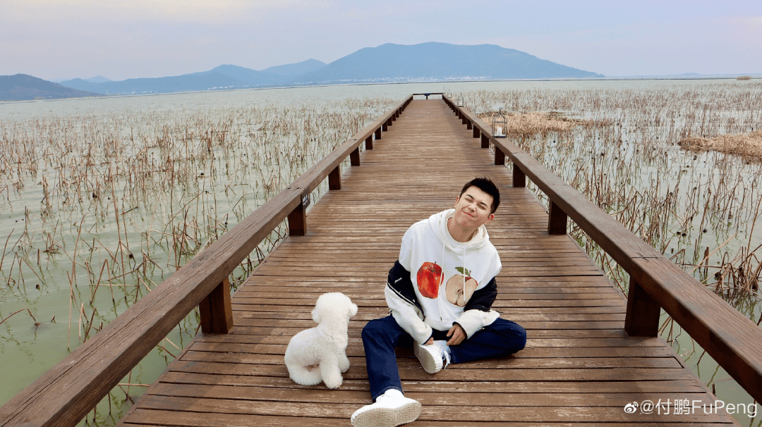 分手三年后,李佳琦的小助理过得怎么样了?_付鹏_生活_直播间