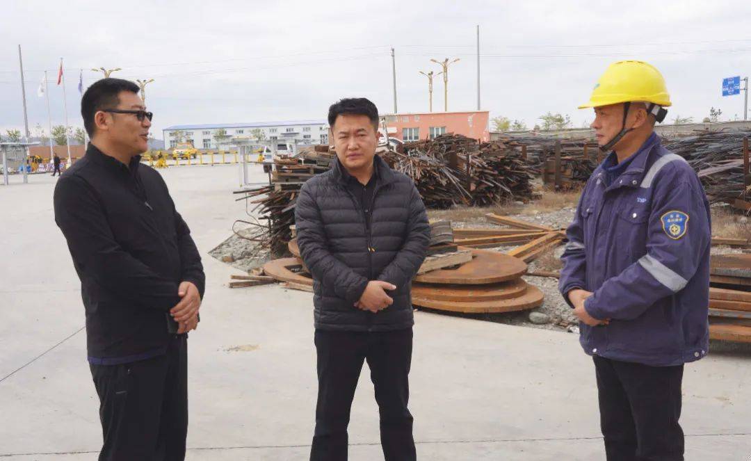 县委书记李林飞深入重点企业及项目现场开展实地调研_发展_生产_建设