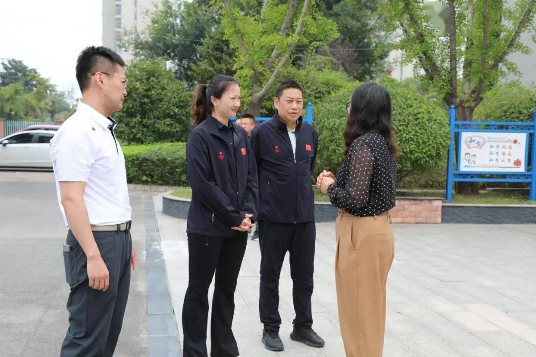 南京体育学院游泳学院党总支书记,奥运冠军骆晓娟,江苏省游泳队总领队