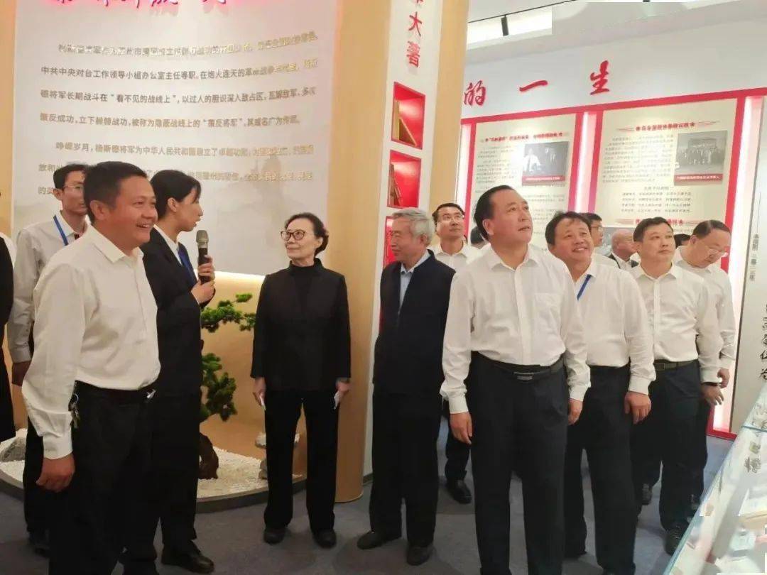 解放军总政治部原主任李继耐将军的贺信;枣庄市委常委,滕州市委书记