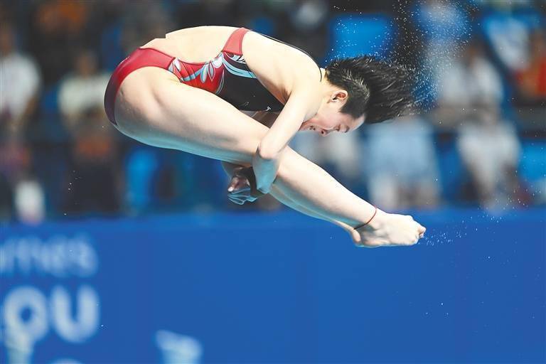 杭州亚运会跳水项目收官 海南姑娘陈艺文共夺得两枚金牌_女子_昌雅妮