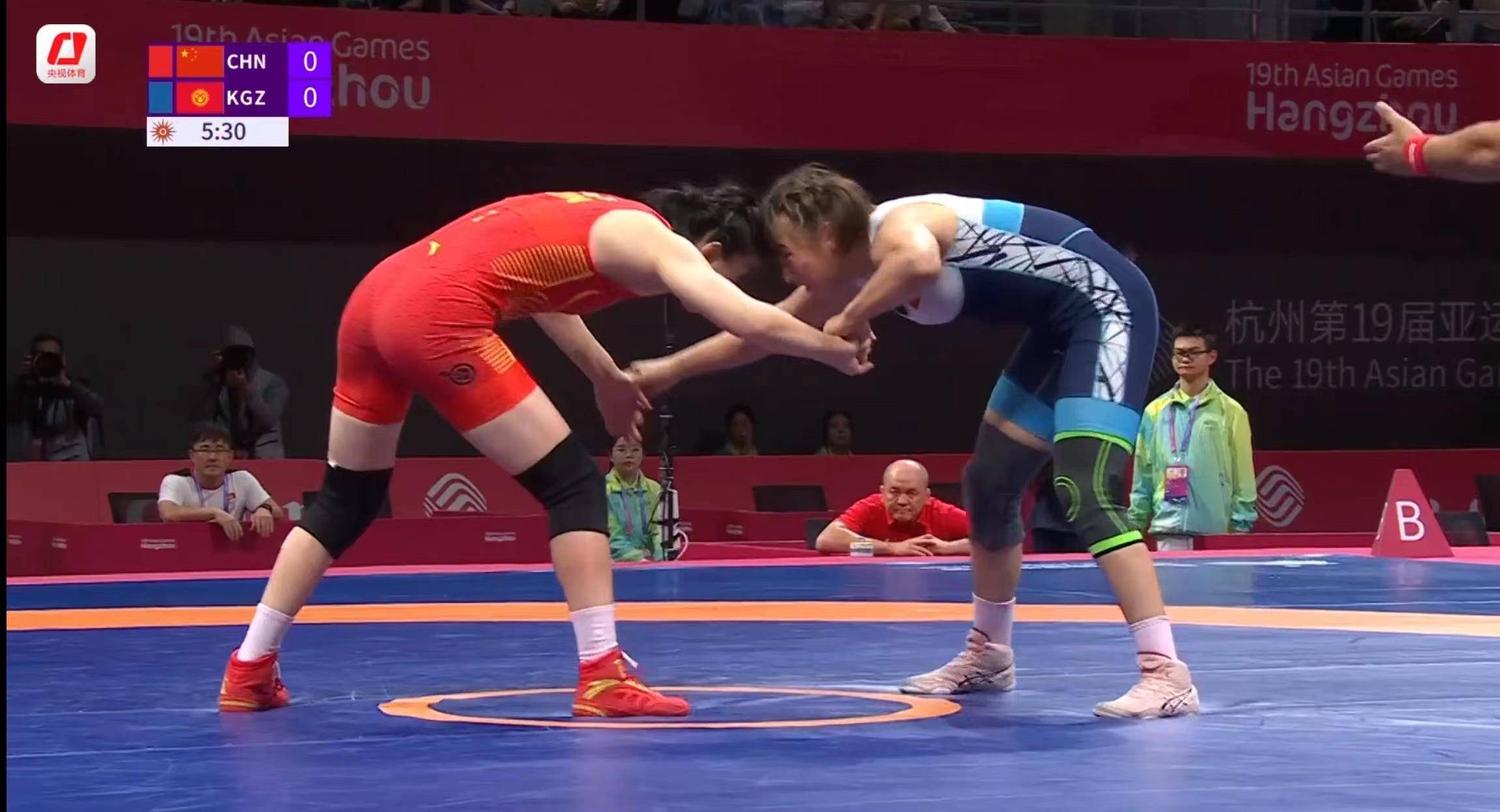 周凤夺得杭州亚运会摔跤女子自由式68公斤级金牌_决赛_选手_中国