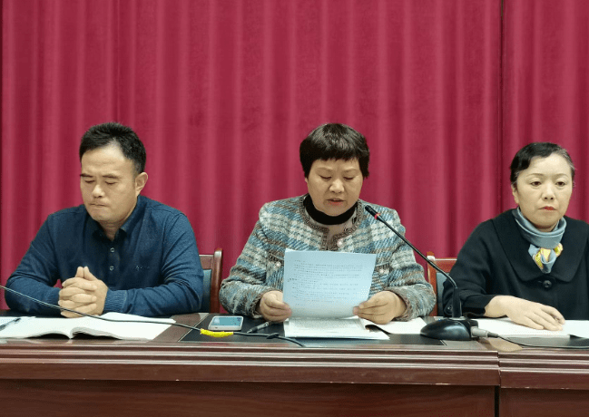 携手并肩传薪火,聚力笃行共成长 ——沁阳市实验中学举行"教师成长