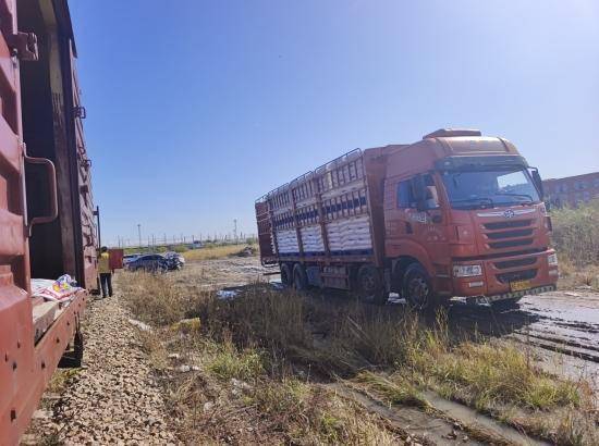 卧里屯站开辟新战场 服务高效便捷_企业_货运_大庆