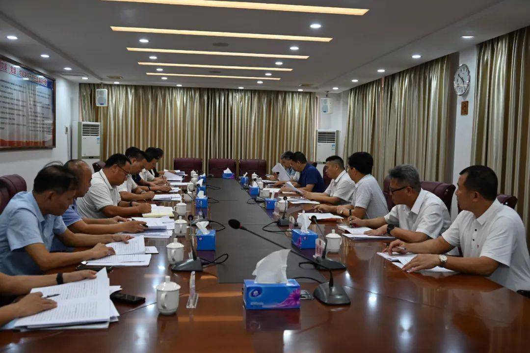 阳江市人大常委会副主任冯周海率人大调研组对全市消防工作专题调研