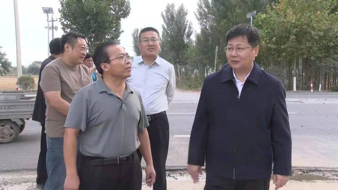 武邑:县长王桂冰现场督导城乡环境整治工作_乡镇_城市_问题