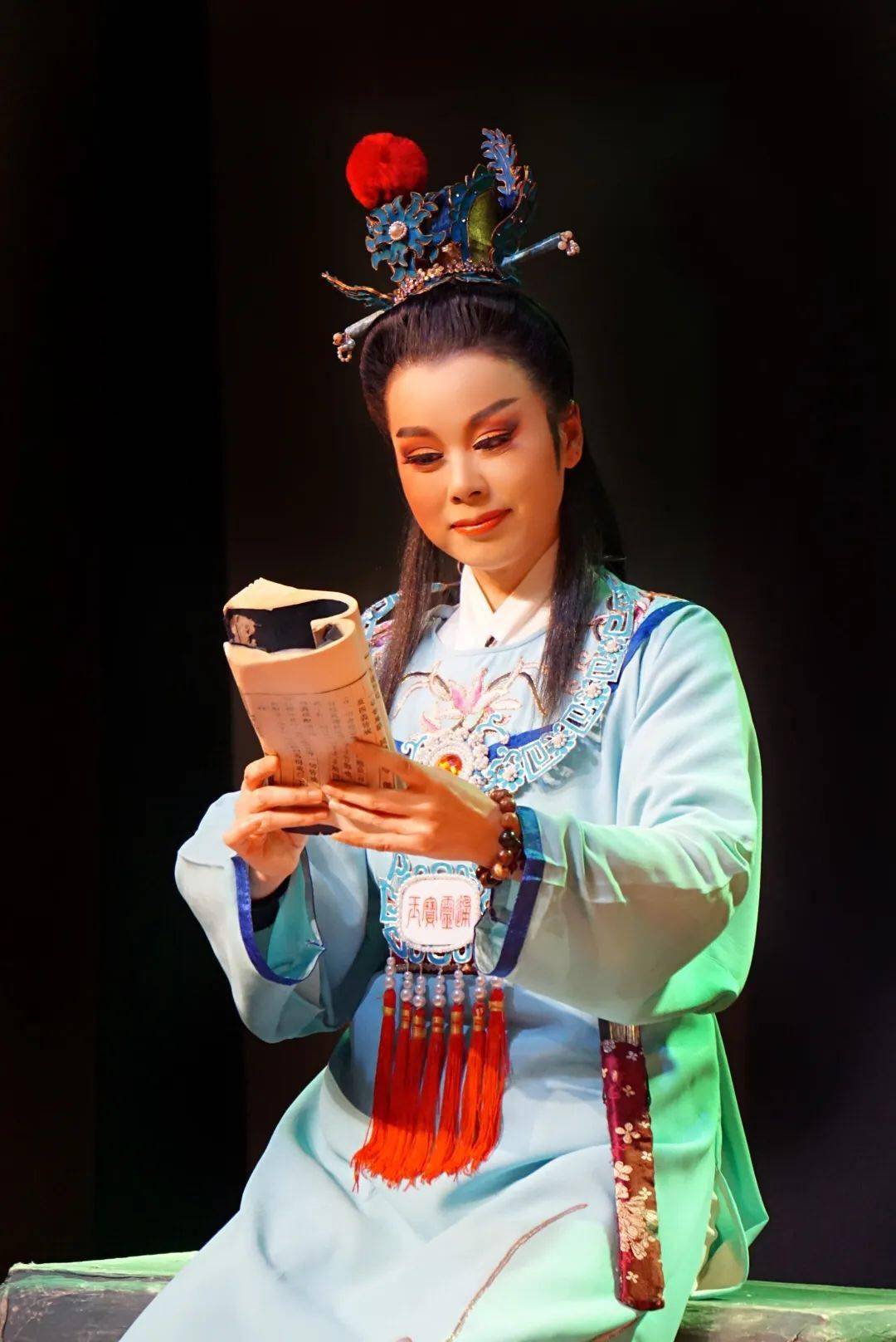 越剧演员简介朱蔺南京市越剧团国家一级演员,工花旦,师承戚(雅仙)派.