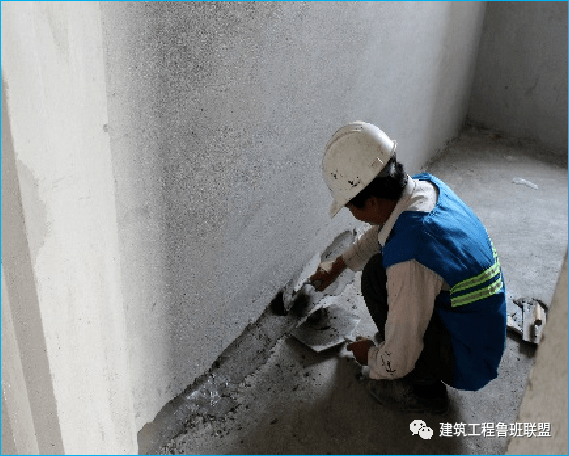 腻子要求平整,观感优良,阴阳角顺直;2,卫生间基层平整,js防水涂刷均匀